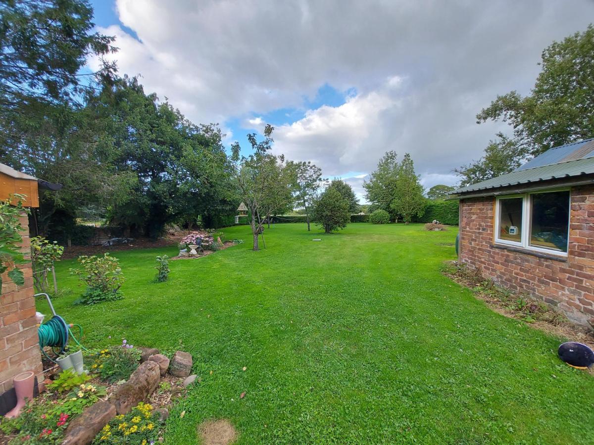 Saughall Mill Farm Cottage Chester Kültér fotó